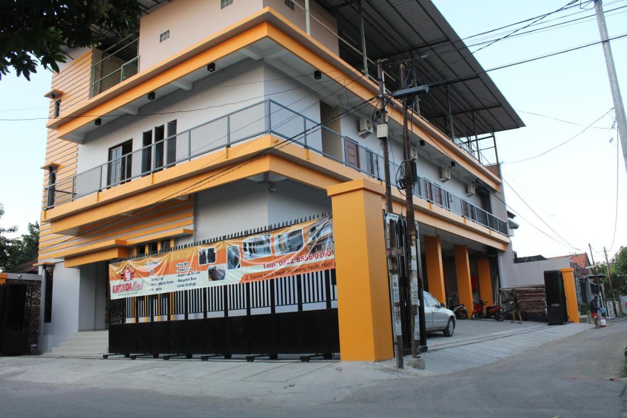 Asrama Garuda Kostel